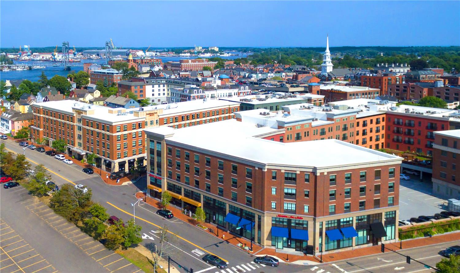 Hampton Inn & Suites Portsmouth Downtown 2