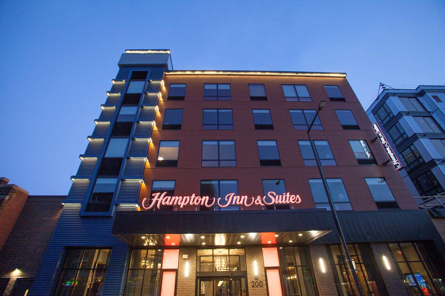 Hampton Inn & Suites St. Paul Downtown 1