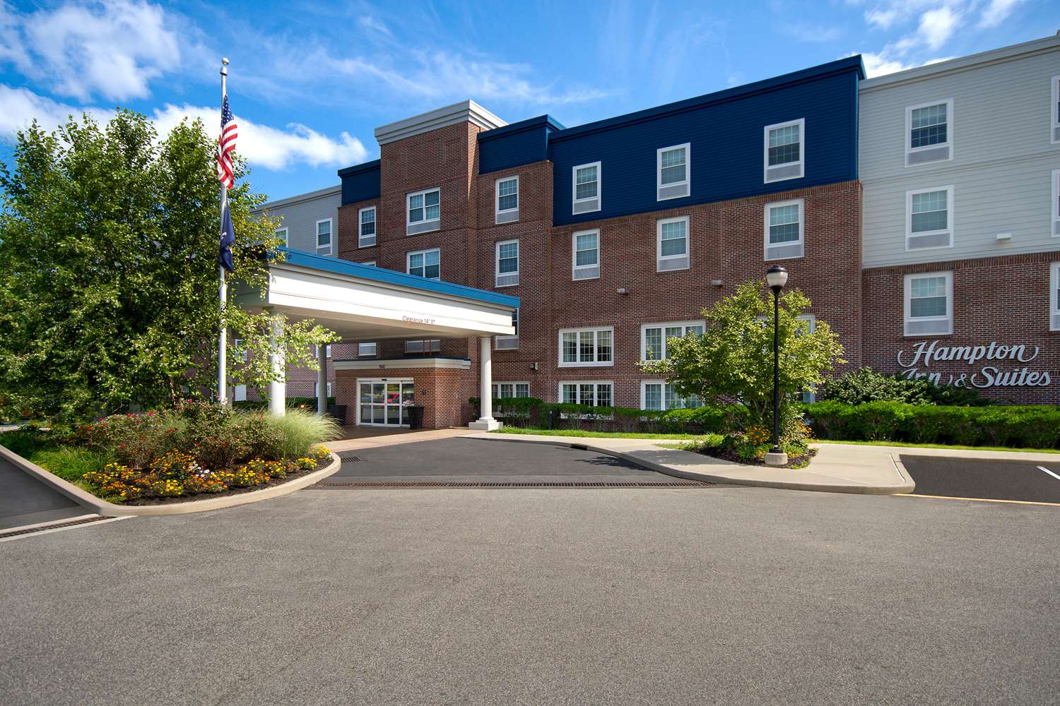 Hampton Inn & Suites Yonkers 1