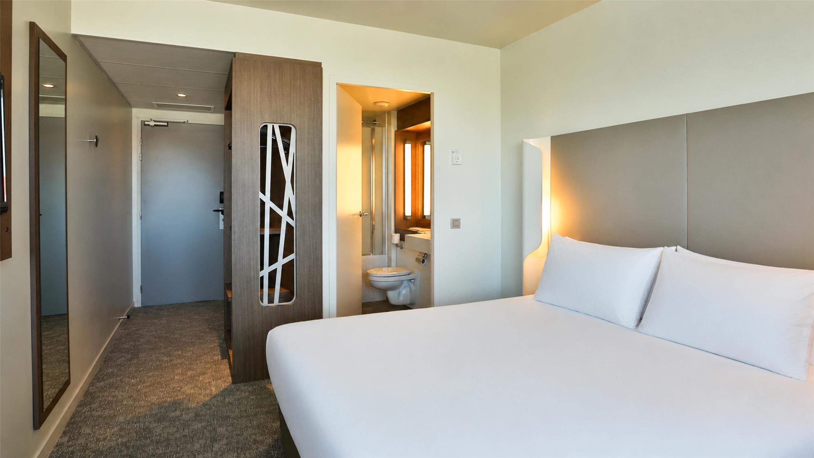 Campanile PRIME - La Roche Sur Yon Centre Gare 2