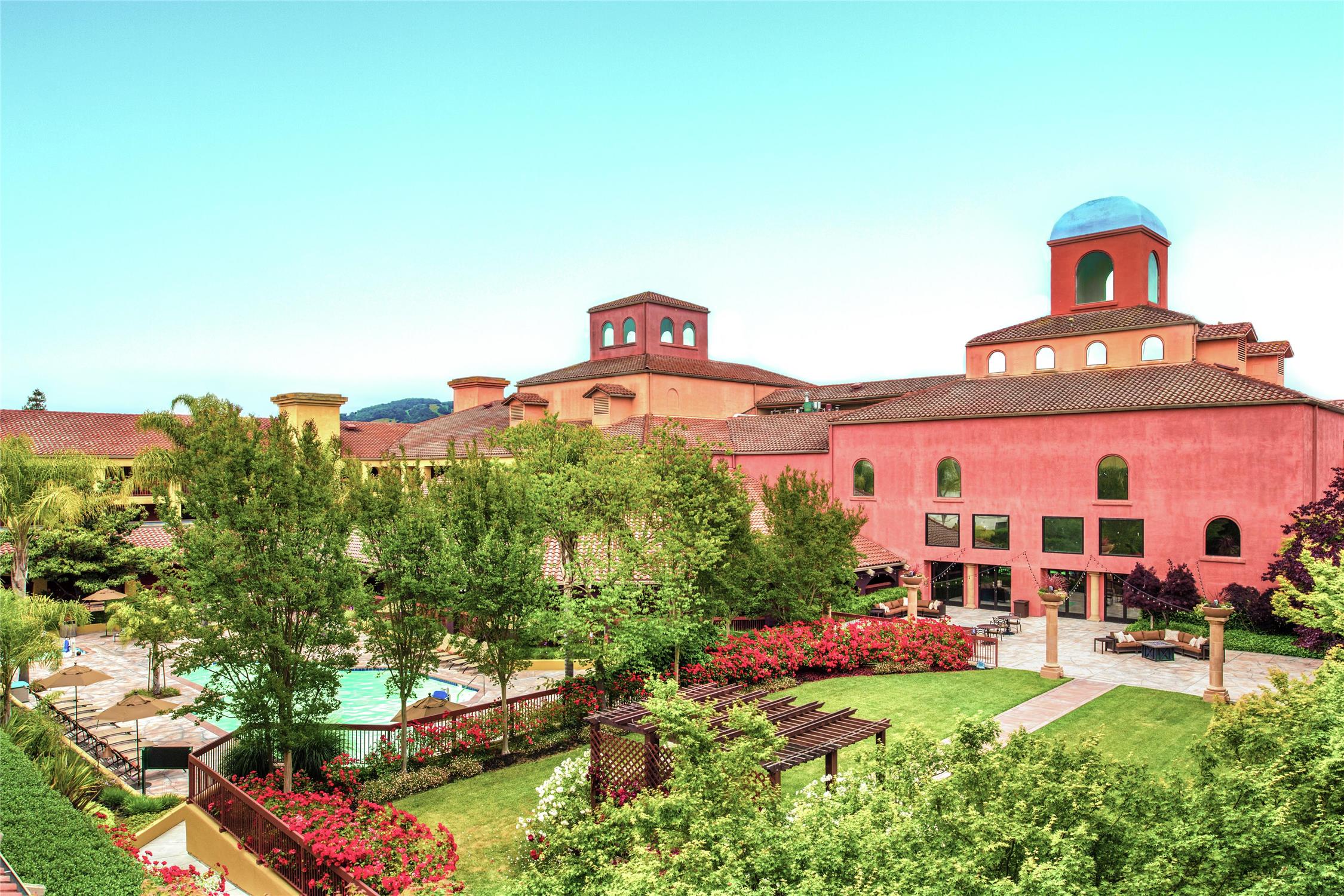 DoubleTree by Hilton Sonoma Wine Country 1