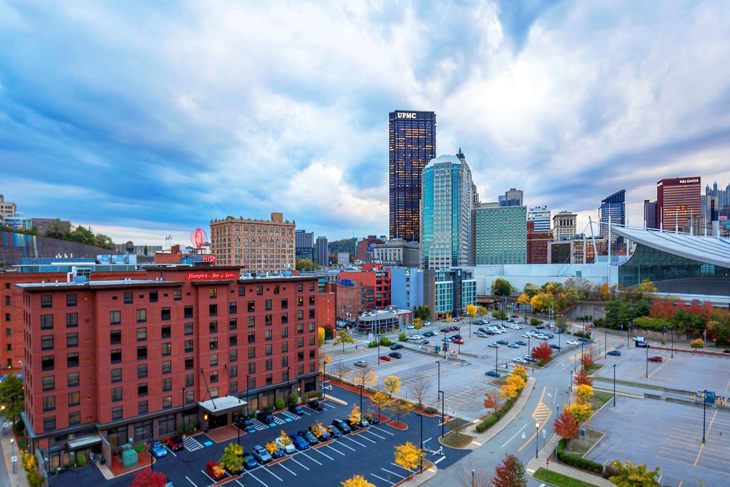 Hampton Inn & Suites Pittsburgh-Downtown 2