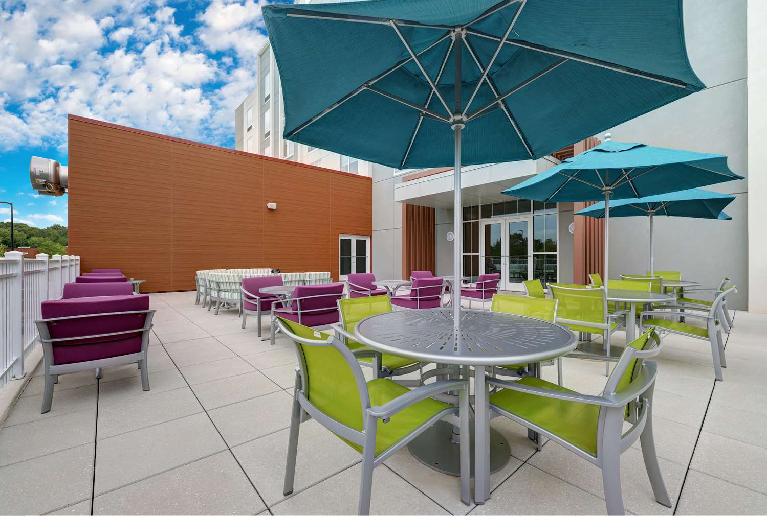 Hilton Garden Inn Manassas 2