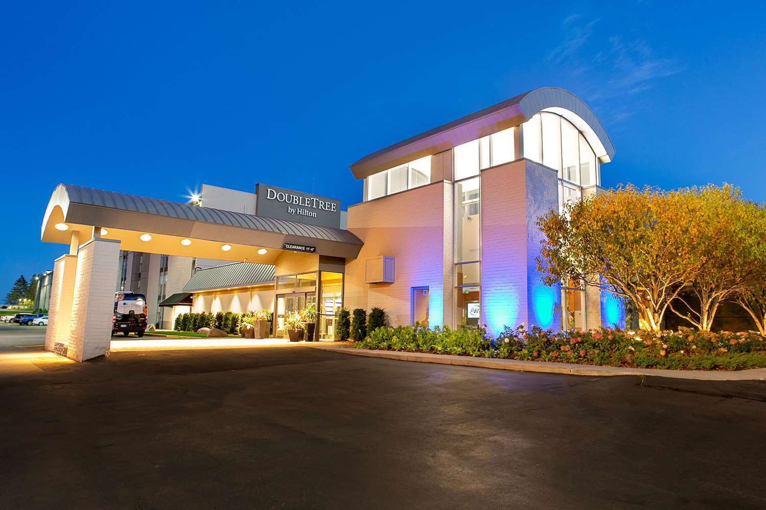DoubleTree by Hilton Roseville Minneapolis 1