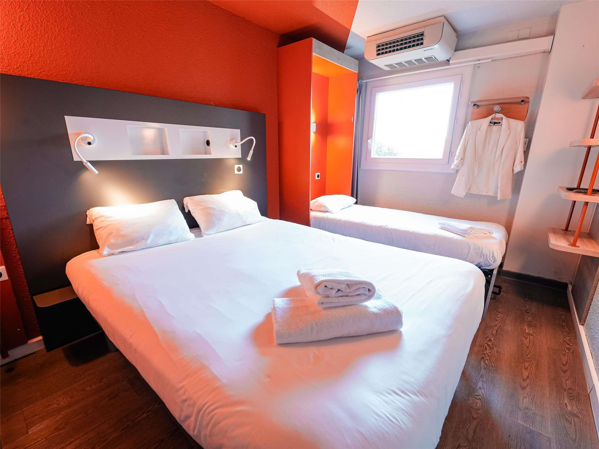 Dreibettzimmer