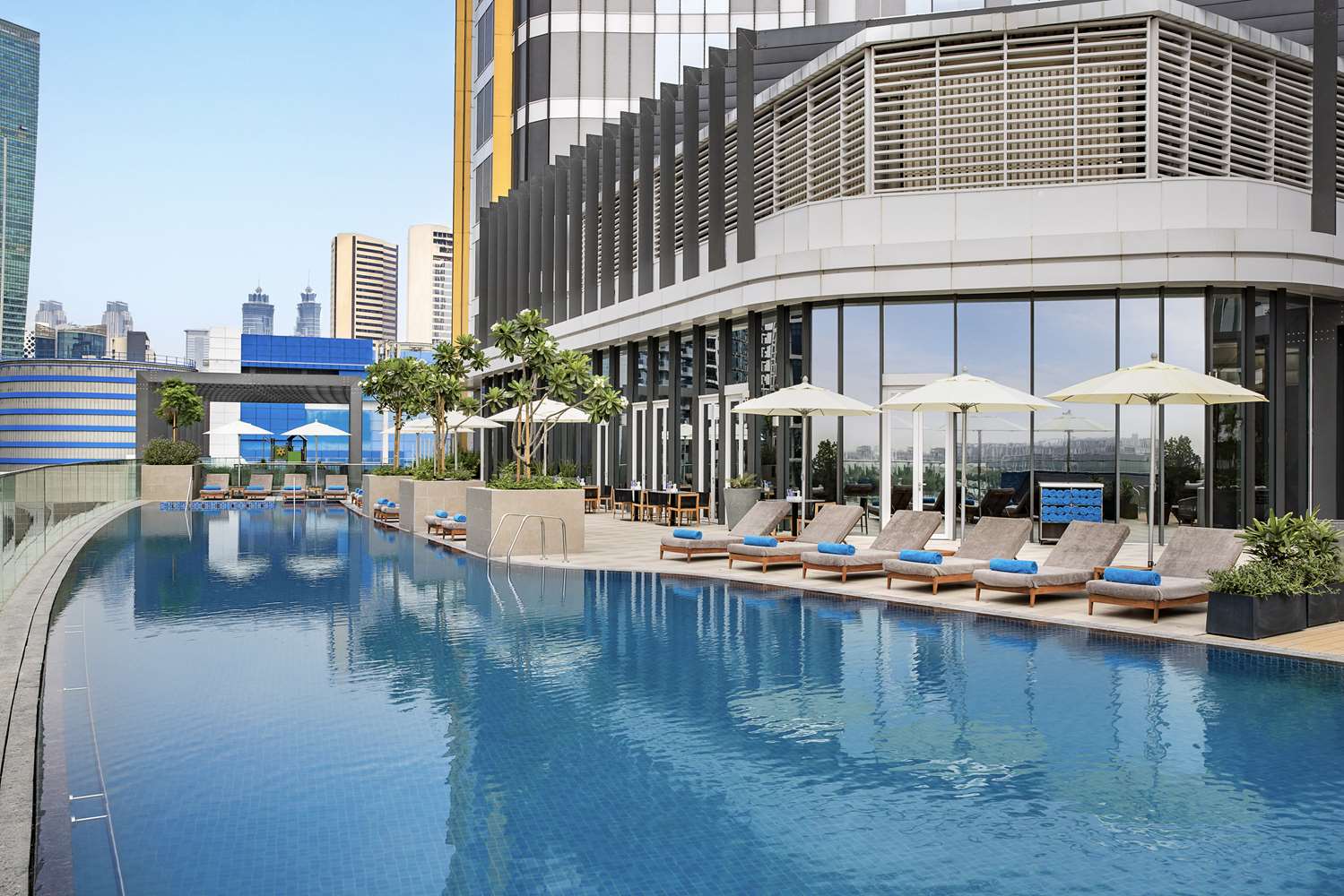 Hilton Garden Inn Dubai Business Bay 1