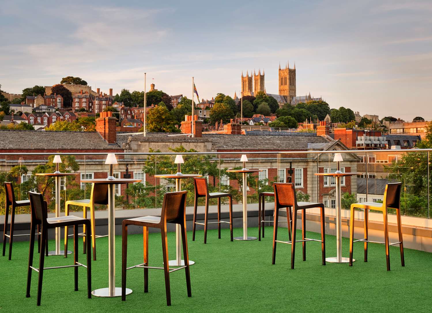 DoubleTree by Hilton Lincoln 2