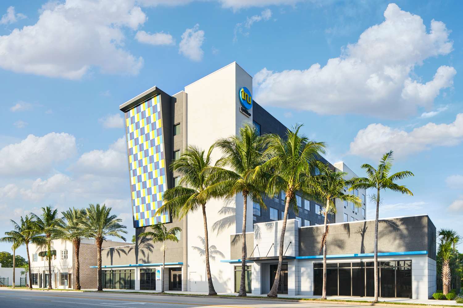 Tru By Hilton Ft Lauderdale Airport 1