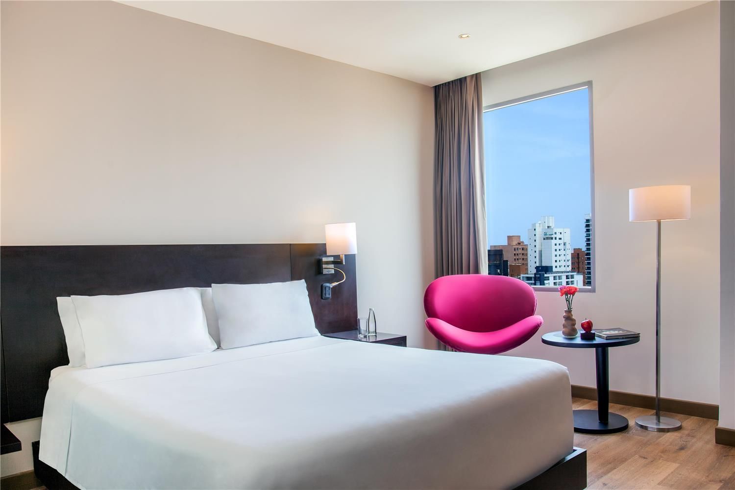 NH Collection Royal Smartsuites 2