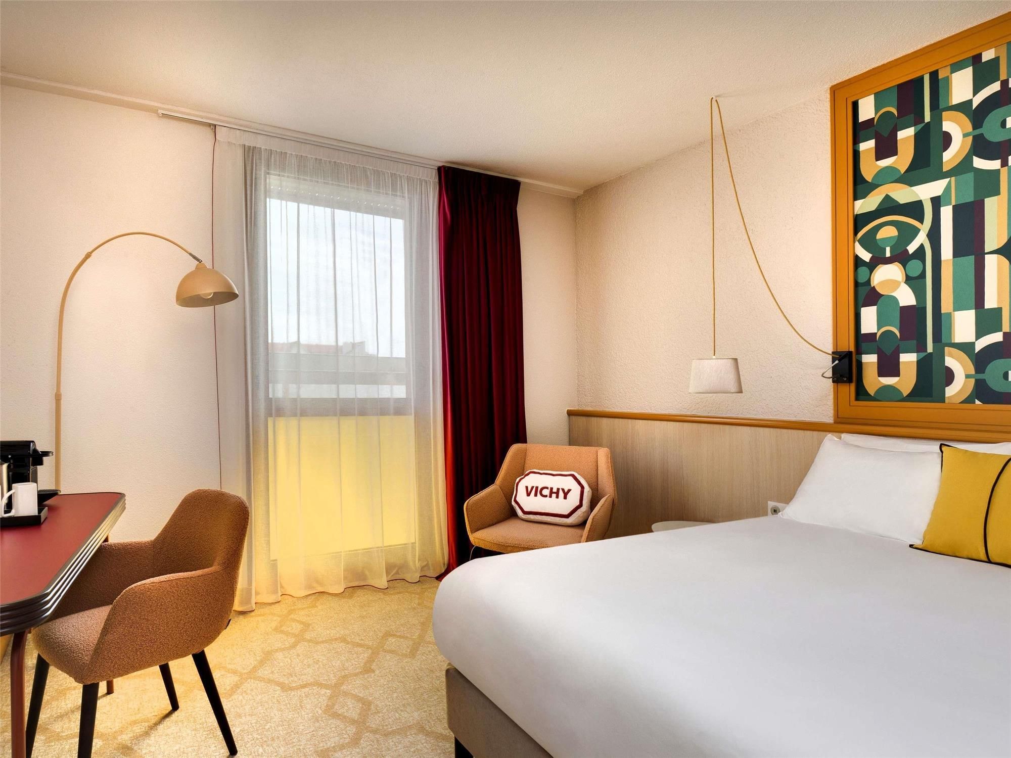 Mercure Vichy 1