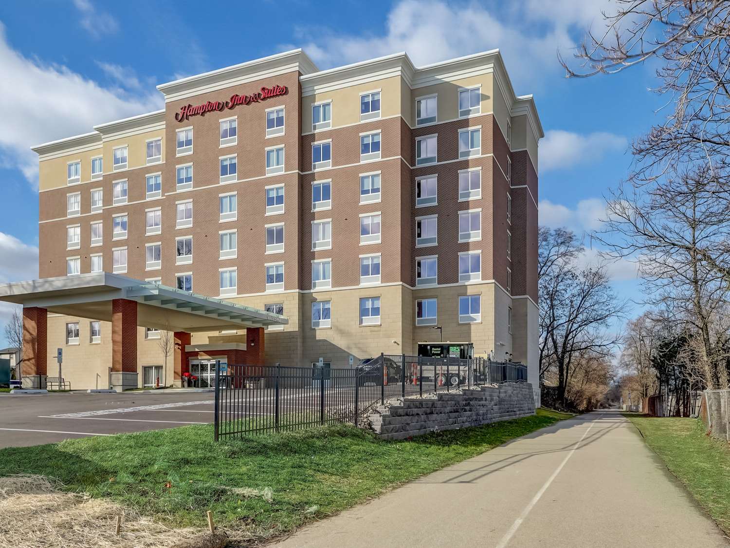 Hampton Inn & Suites Cincinnati Midtown Rookwood 1