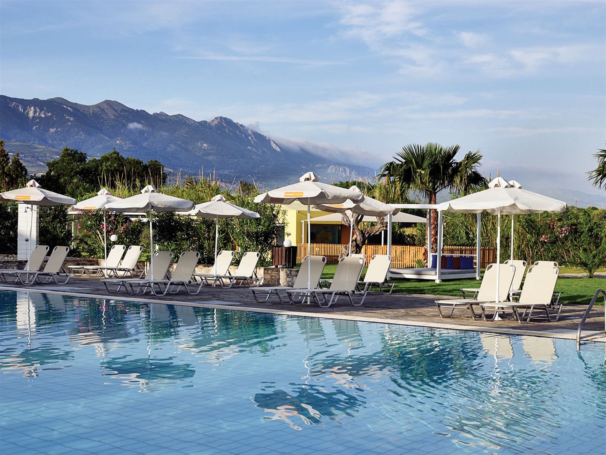 Atlantica Thalassa Hotel 2