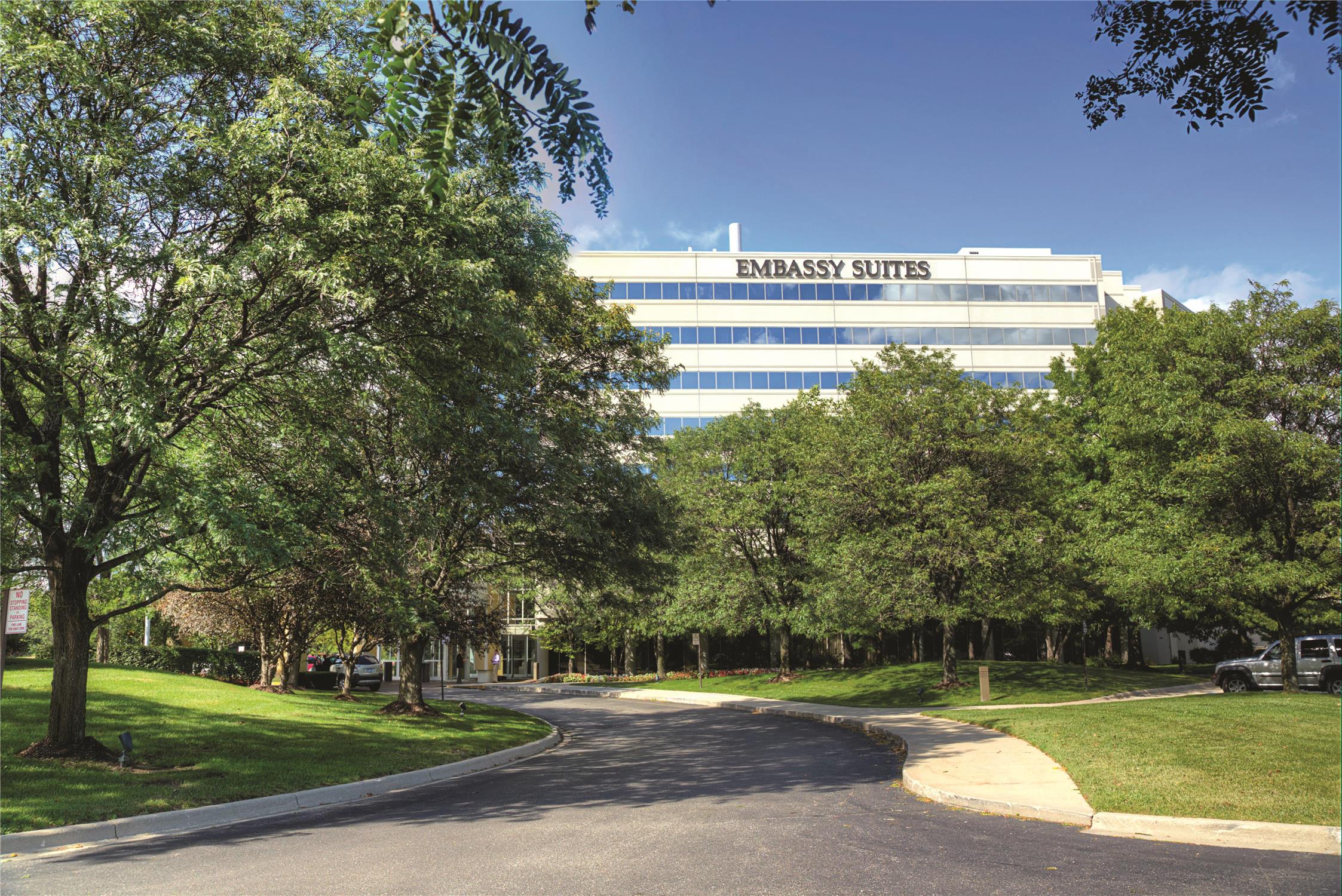 Embassy Suites by Hilton Detroit Troy Auburn Hills 1