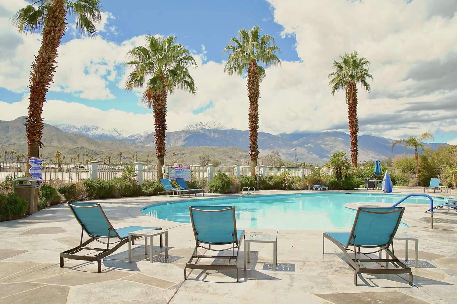 Hampton Inn & Suites Cathedral City 1