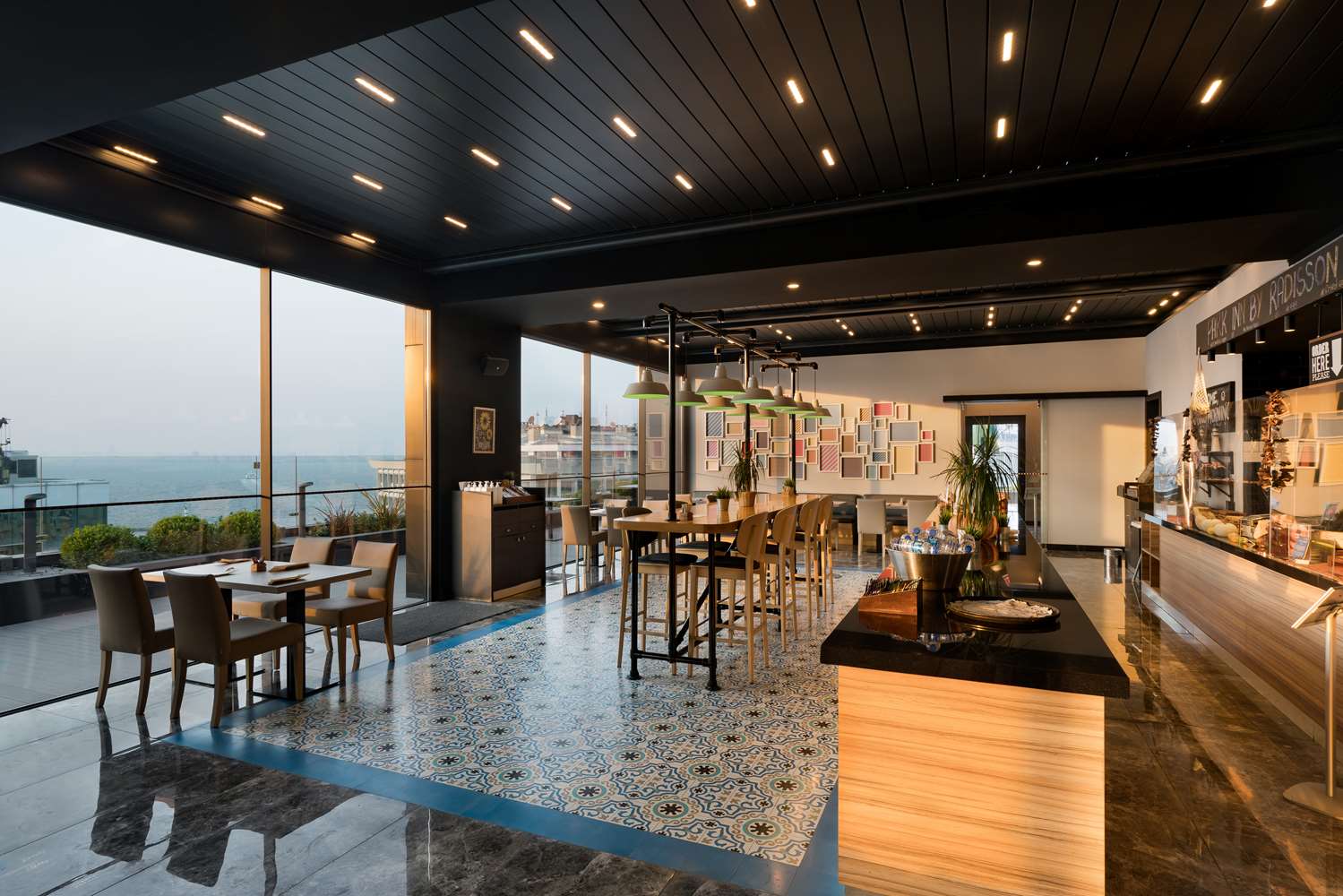Park Inn By Radisson Izmir 2