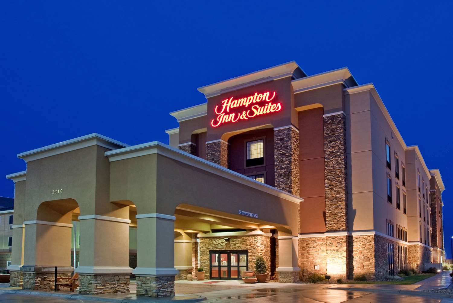 Hampton Inn & Suites Aberdeen 2