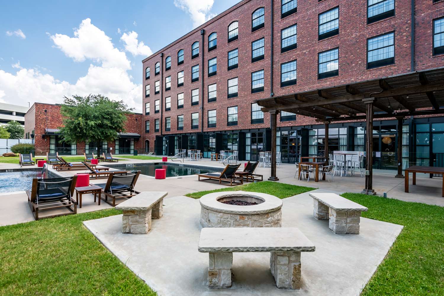 NYLO Las Colinas Hotel, Tapestry Collection by Hilton 2