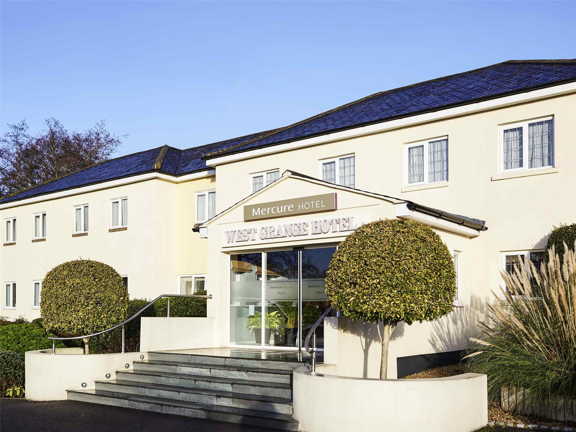 Mercure Newbury West Grange Hotel 1