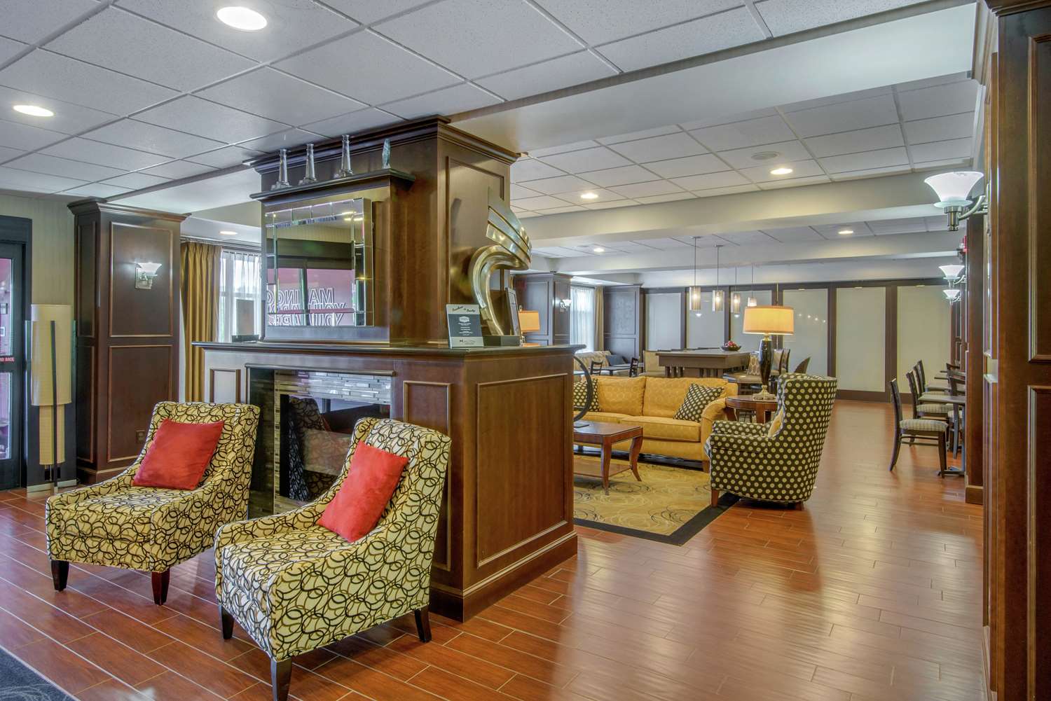 Hampton Inn Meadville 2
