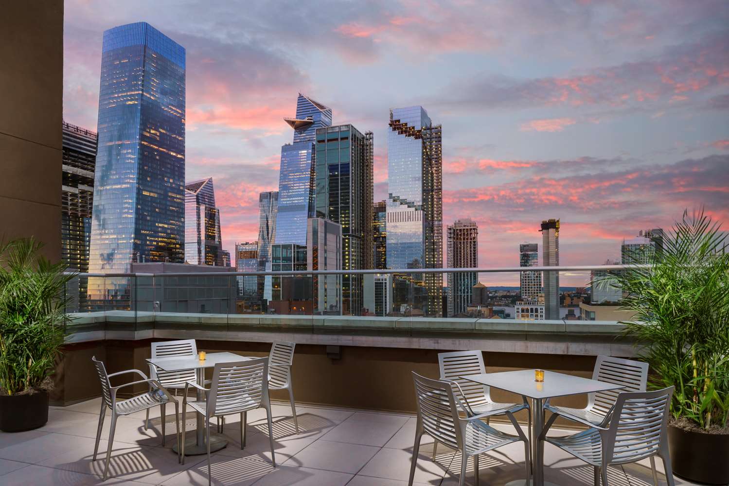 DoubleTree by Hilton New York Times Square South 1