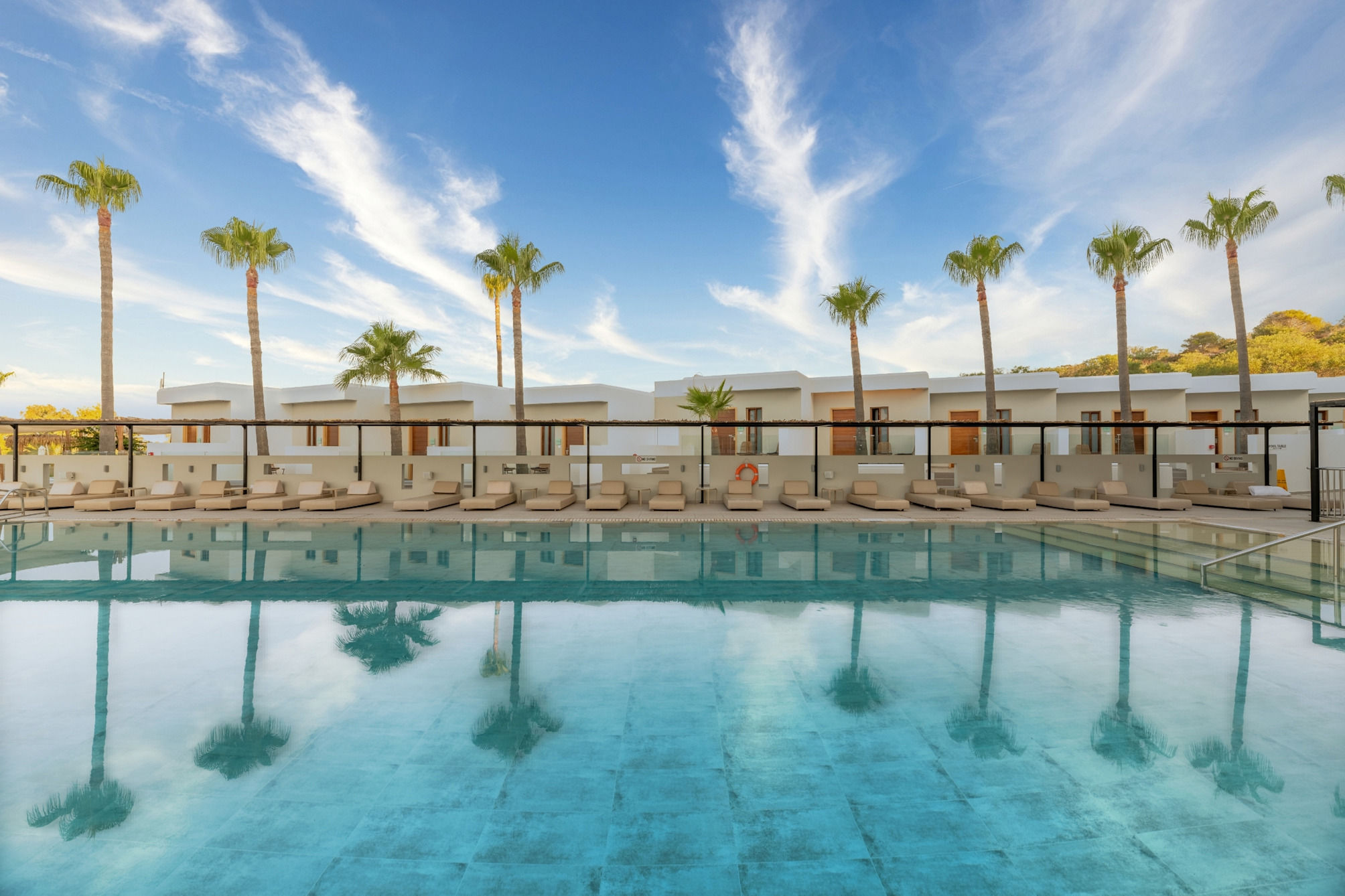 Napa Mermaid Hotel & Suites 1