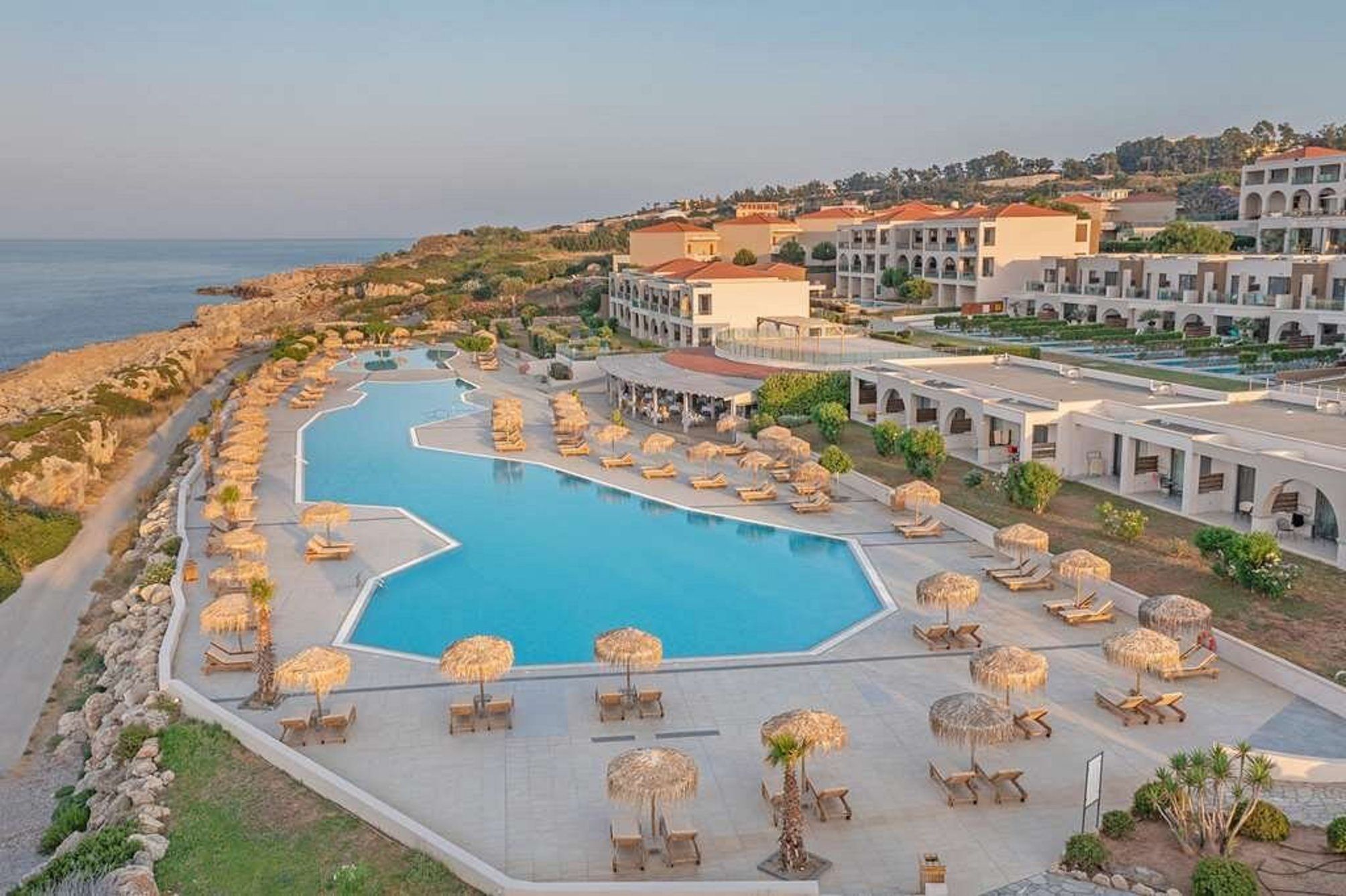 KRESTEN ROYAL Euphoria Resort 1