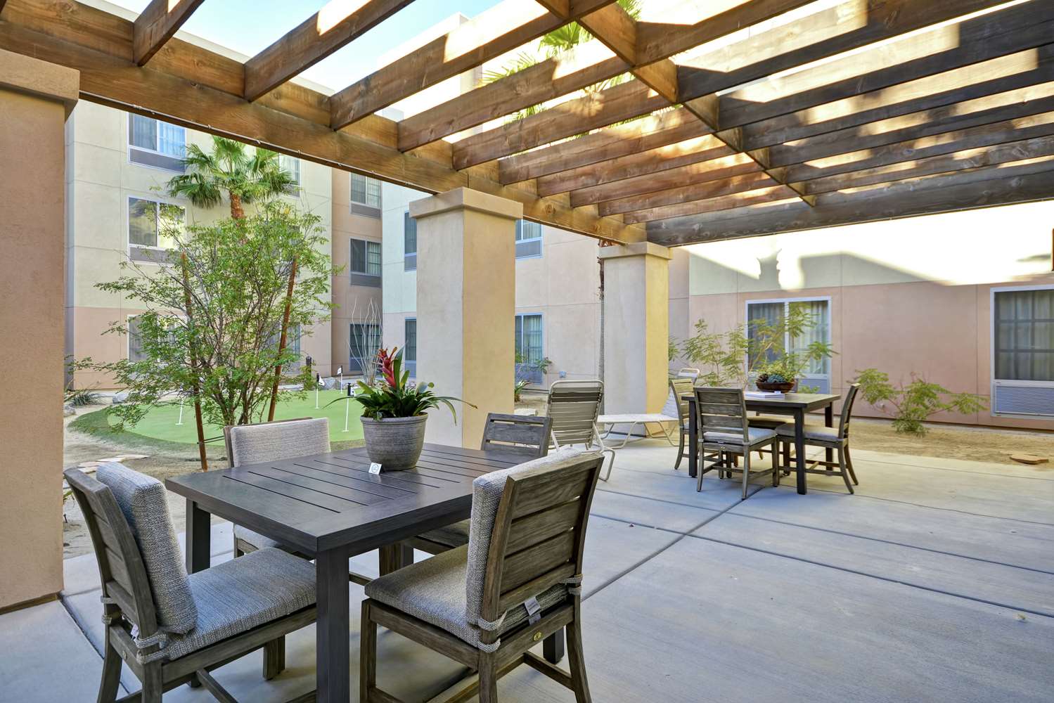 Homewood Suites by Hilton Palm Desert 2