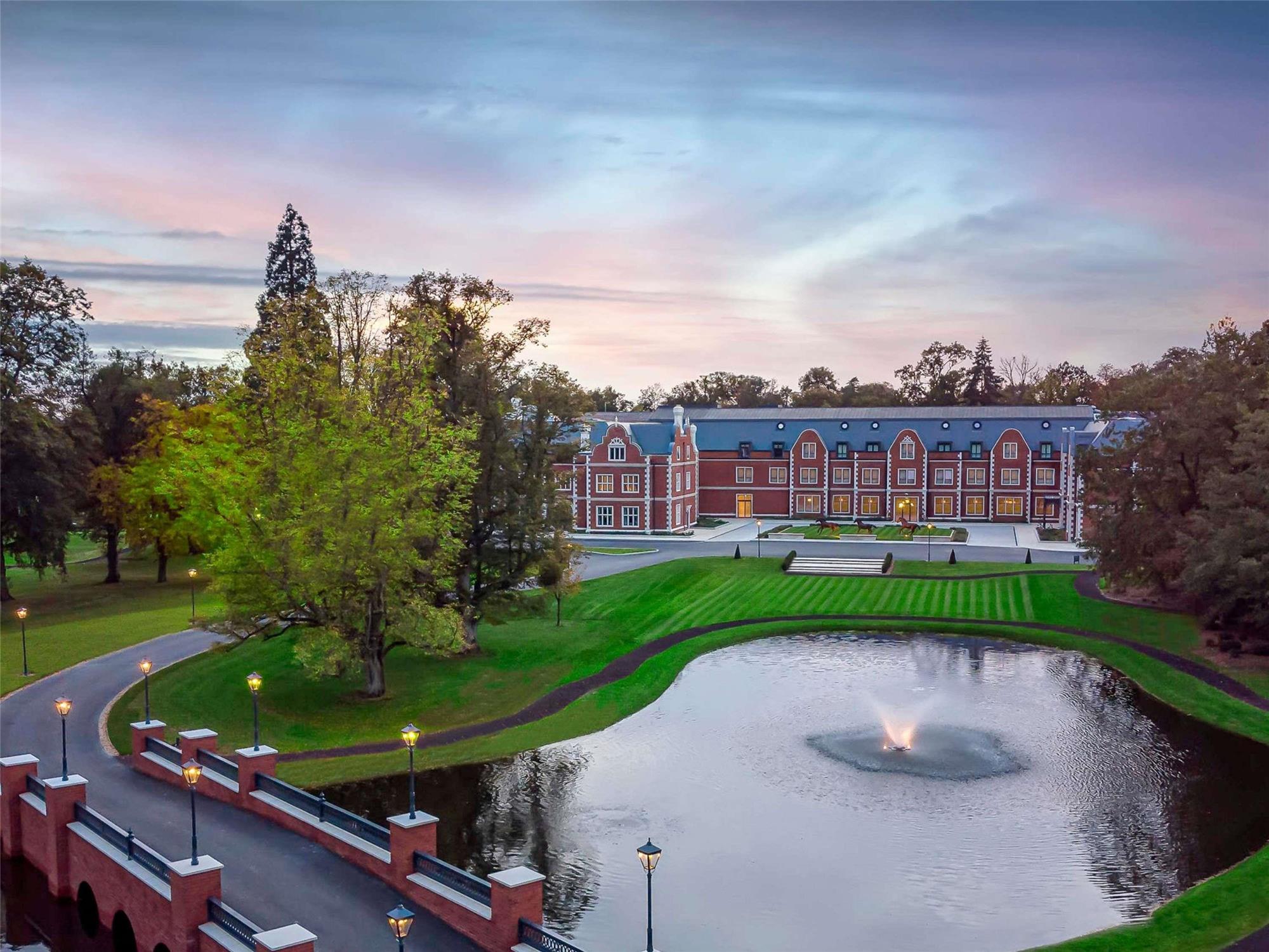 Fairmont Windsor Park 1