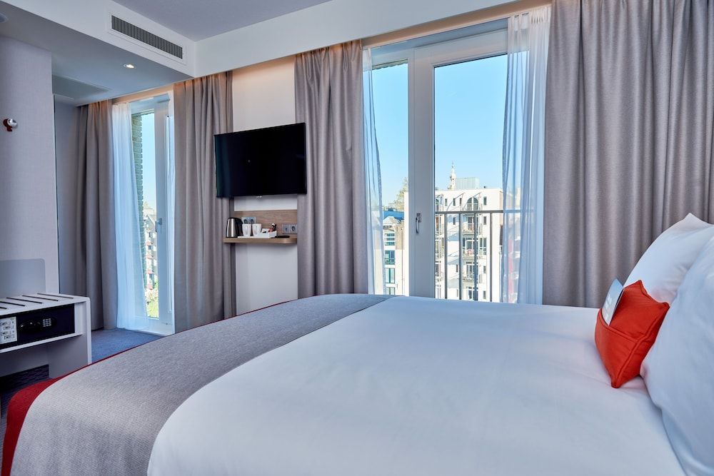 Holiday Inn Express AMSTERDAM - CITY HALL by IHG 2