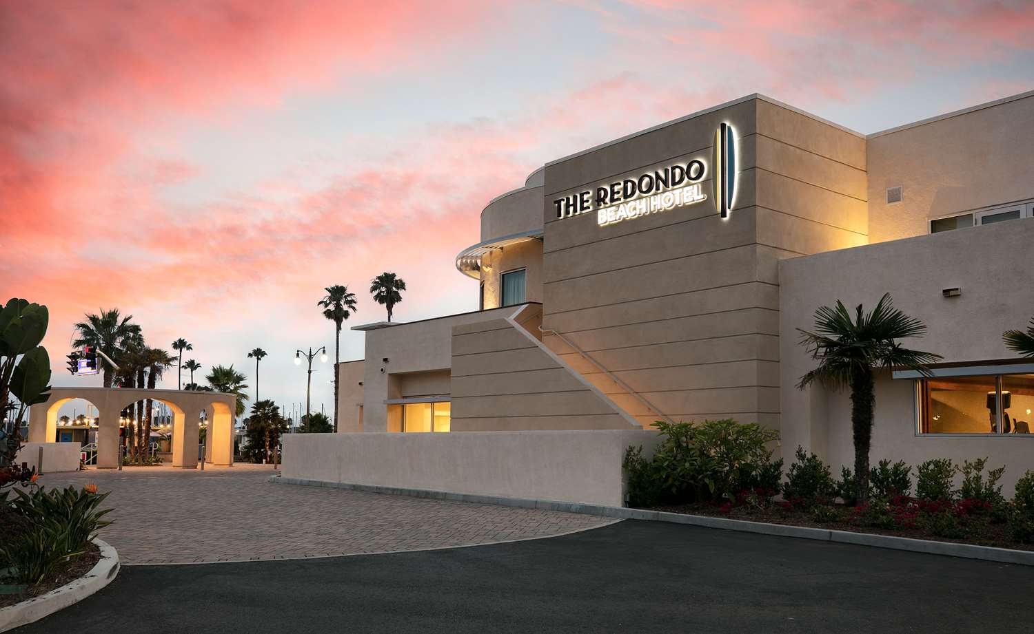 Redondo Beach Hotel, Tapestry Collection by Hilton 1
