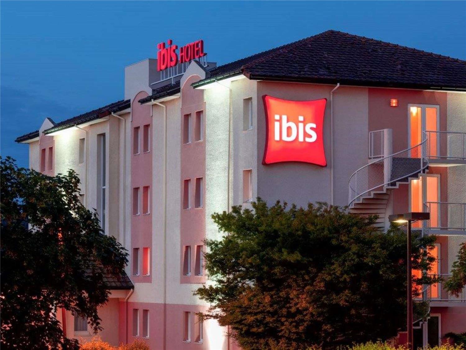 ibis Pau Lescar 1
