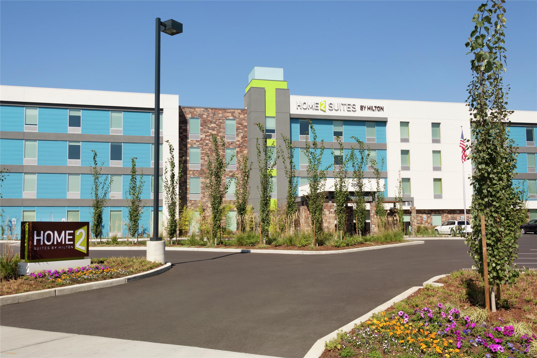 Home2 Suites by Hilton Seattle Airport 2