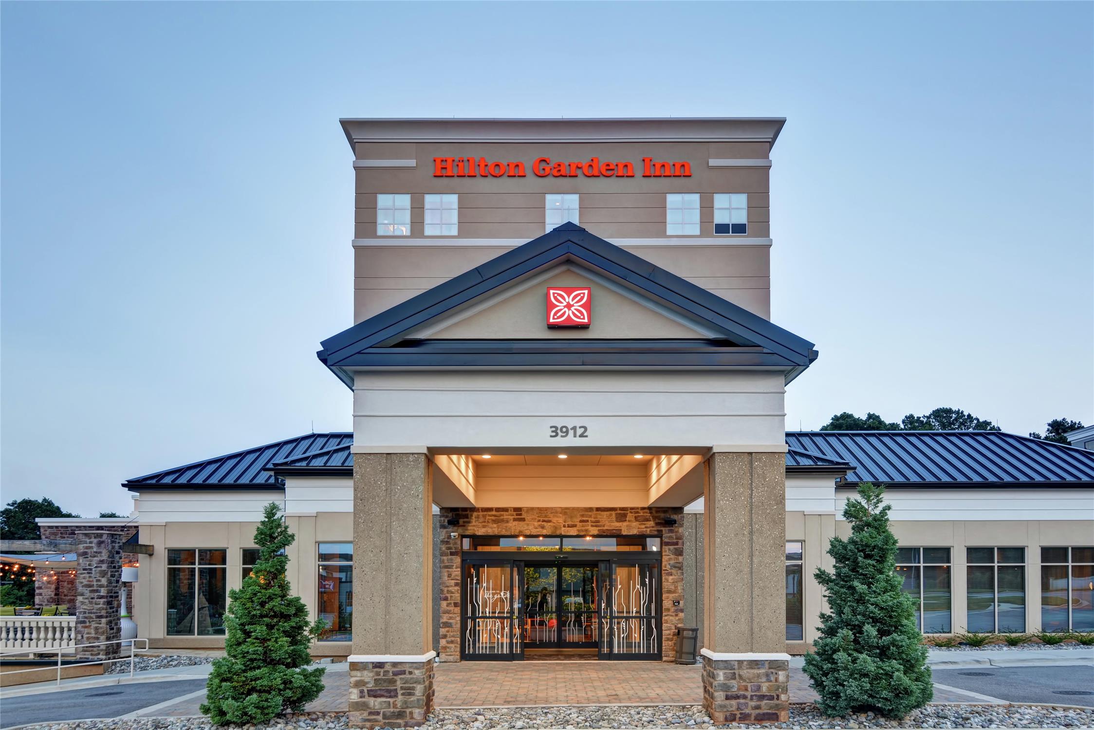 Hilton Garden Inn Raleigh/Crabtree Valley 2