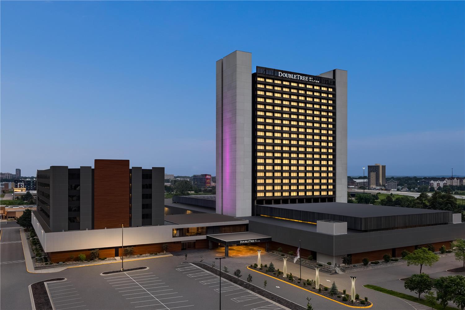 DoubleTree by Hilton Bloomington Minneapolis South 2