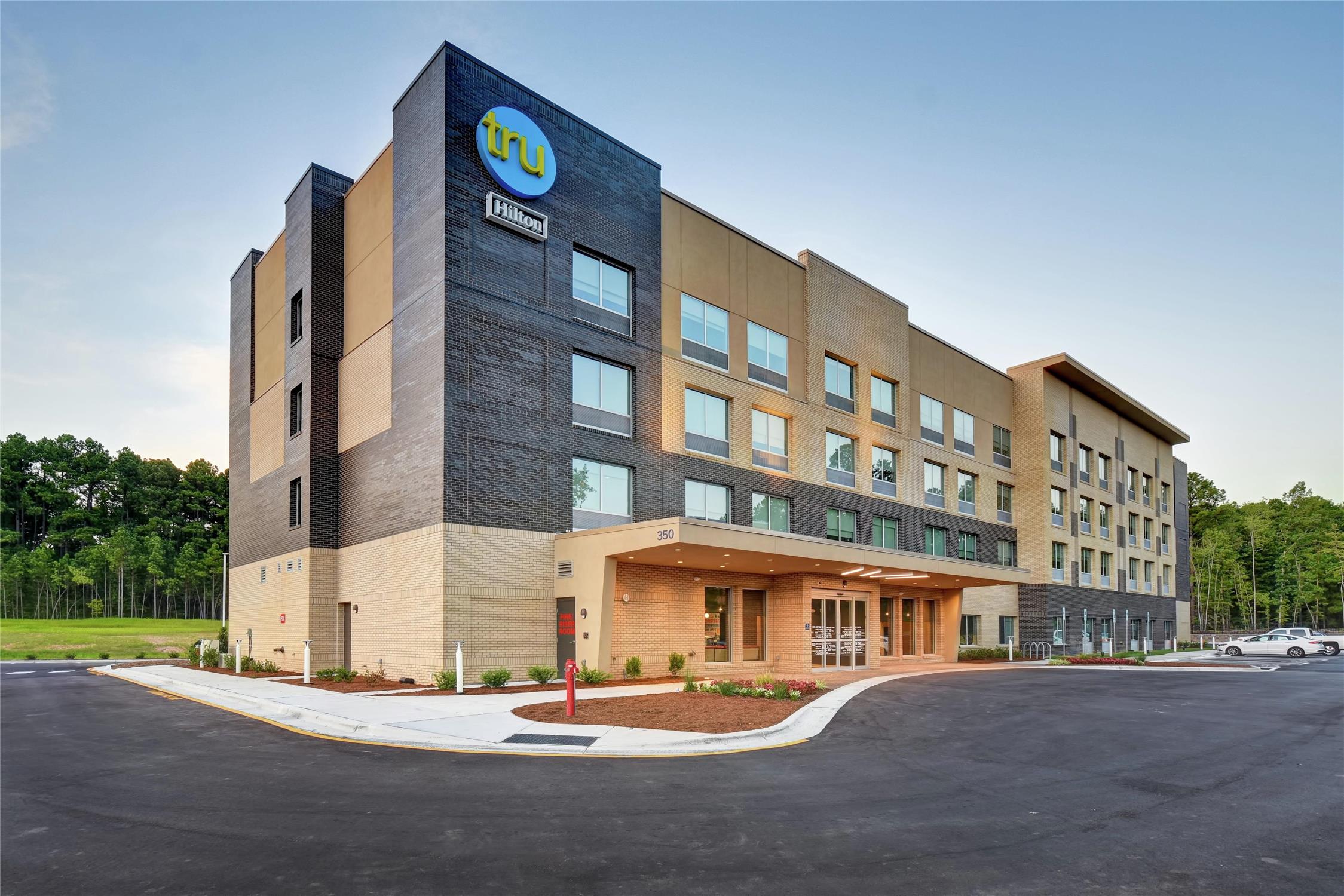 Tru By Hilton Raleigh Durham Airport 1