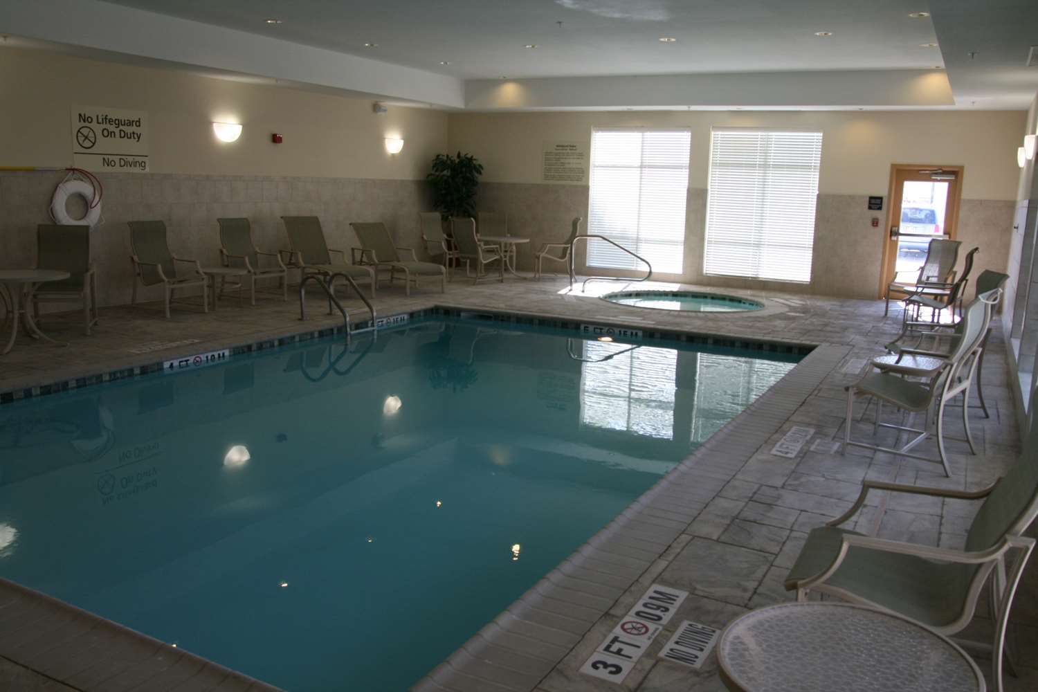 Hampton Inn La Grange 2