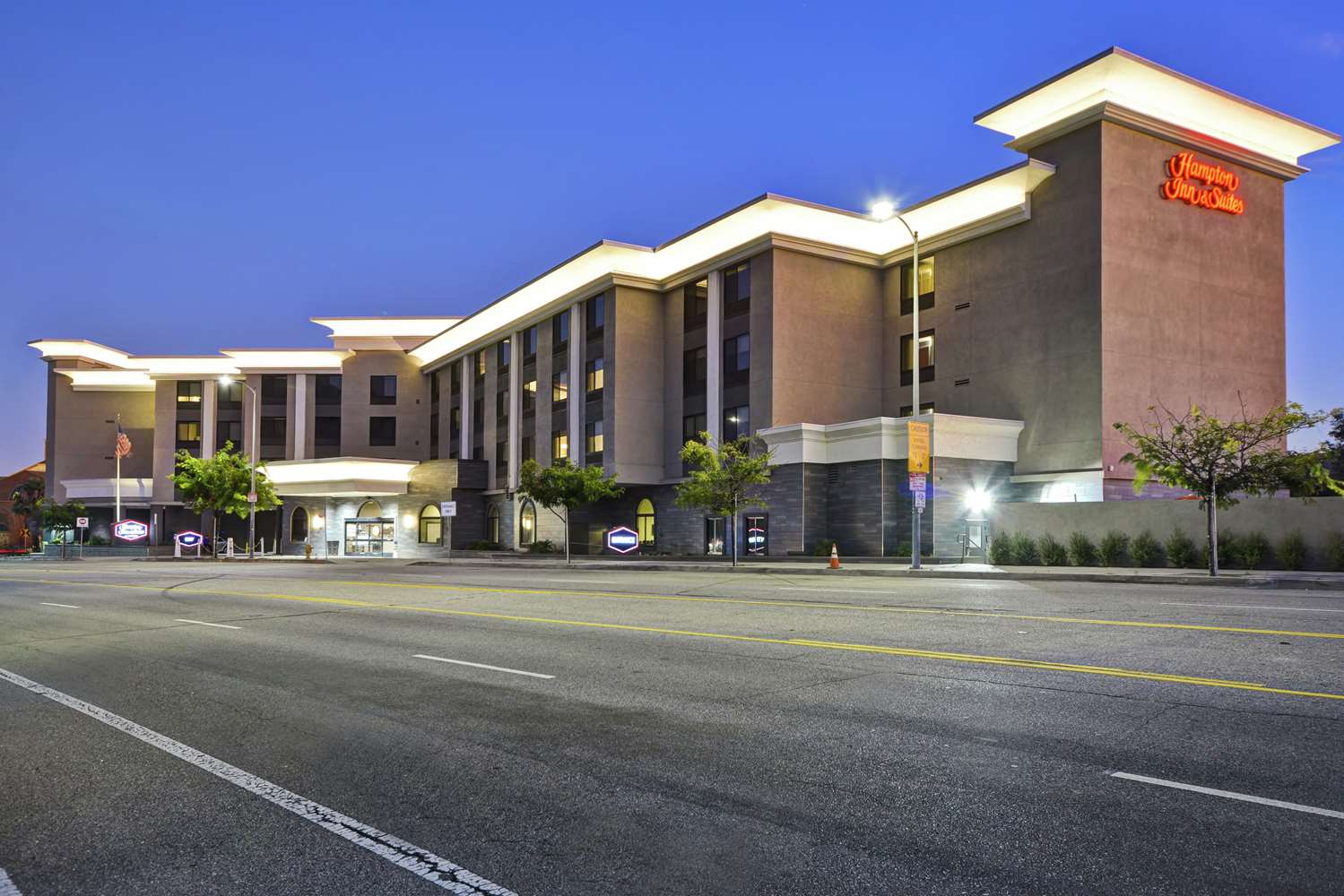 Hampton Inn & Suites Los Angeles Burbank Airport 1