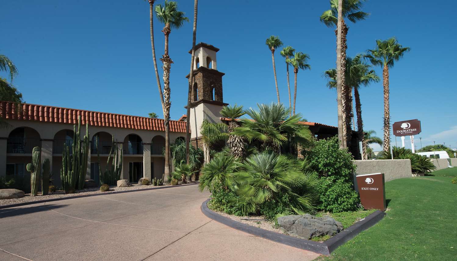 DoubleTree Suites by Hilton Tucson - Williams Center 2