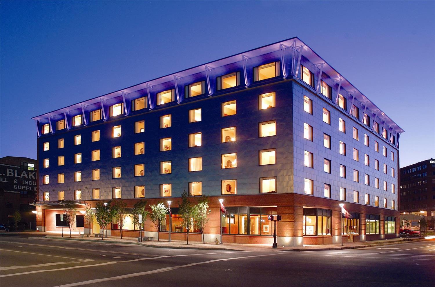 Hilton Garden Inn Portland Downtown Waterfront 1