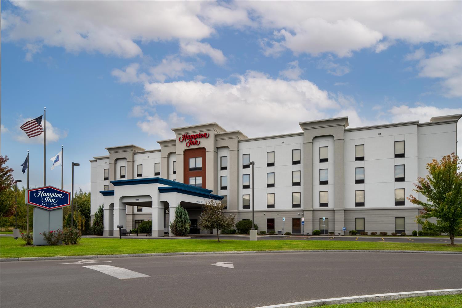 Hampton Inn Seneca Falls 1