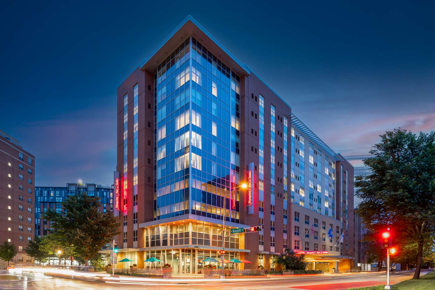 Hampton Inn & Suites Madison / Downtown 2