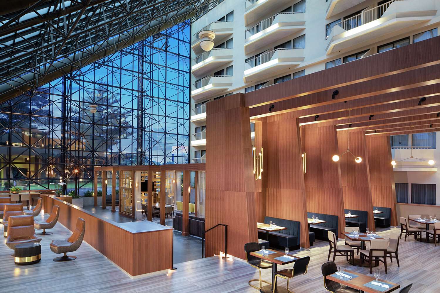 DoubleTree by Hilton Newark Airport 1