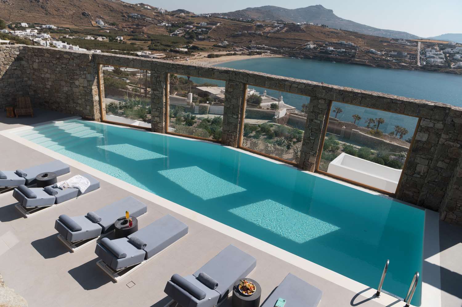 Radisson Blu Euphoria Resort, Mykonos 1