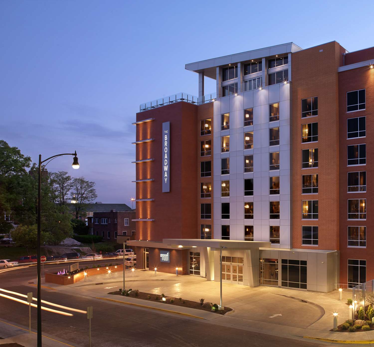 The Broadway Columbia - a DoubleTree by Hilton 1