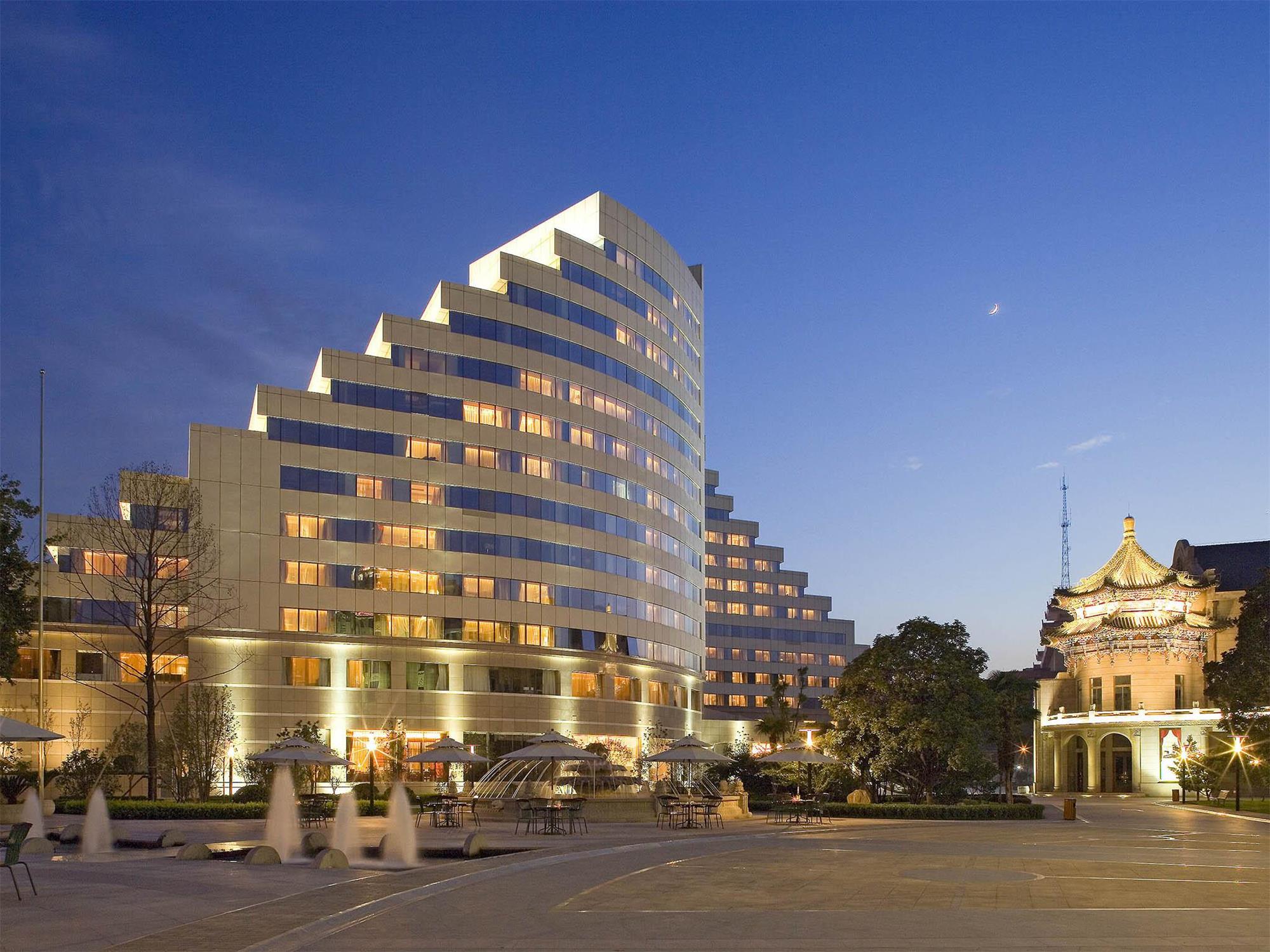 Sofitel Xi'an On Renmin Square 1