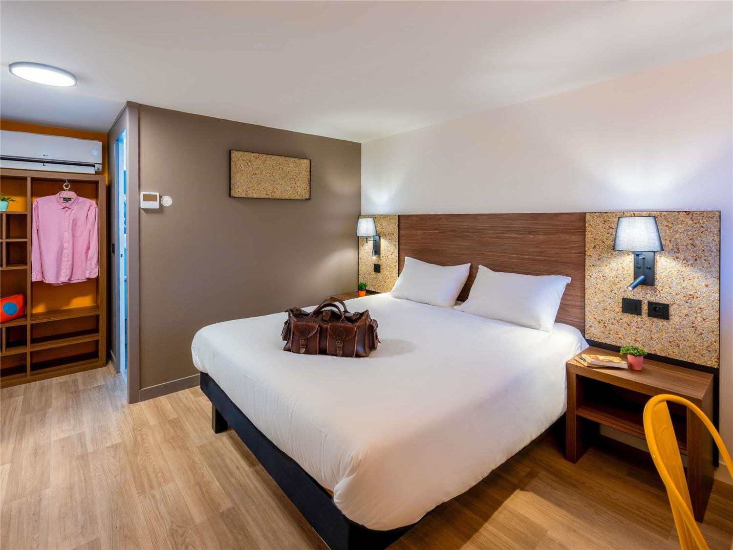 greet Hotel Chatellerault 1