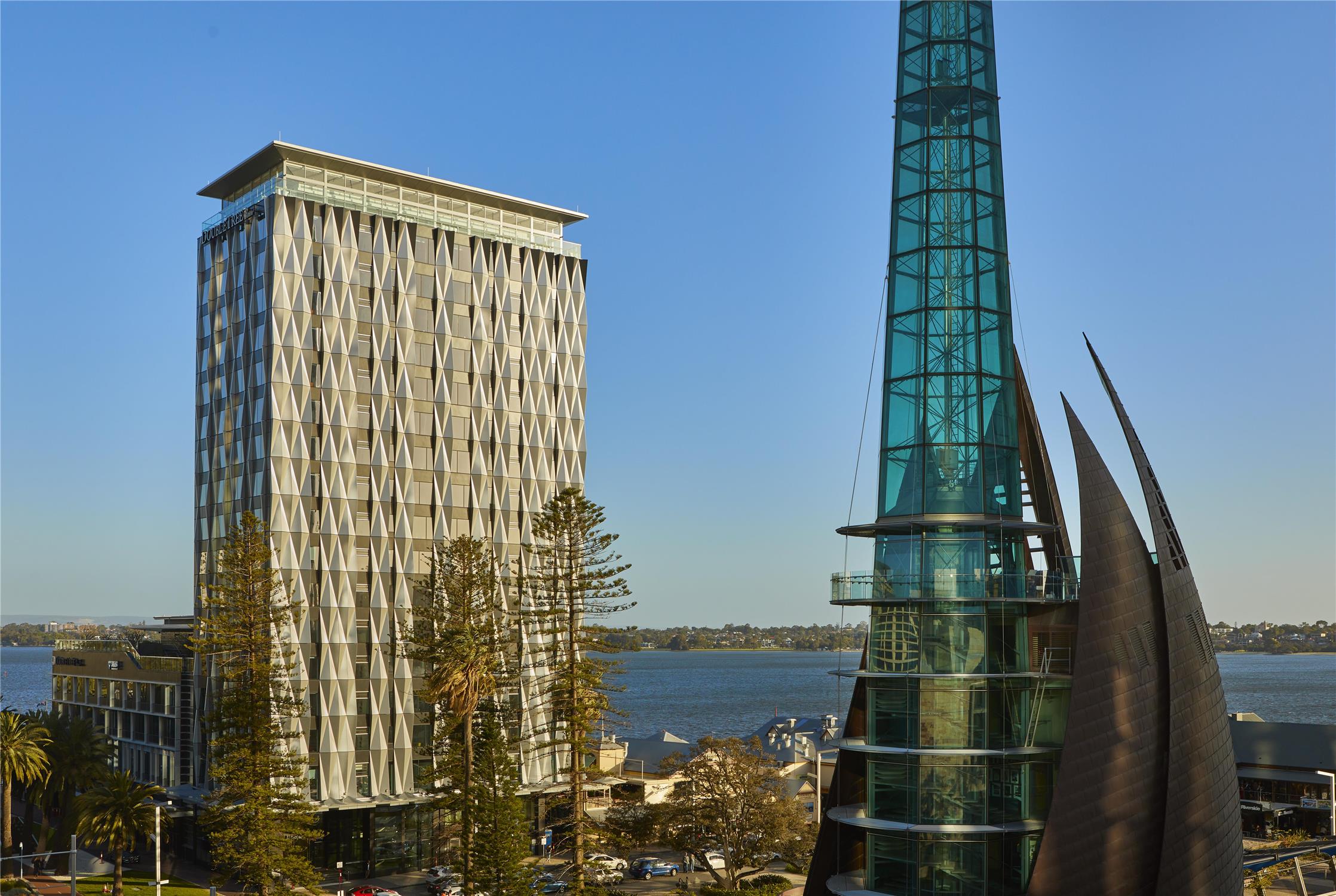 Doubletree By Hilton Perth Waterfront 2