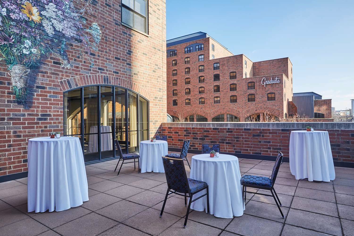 Graduate by Hilton Minneapolis 2