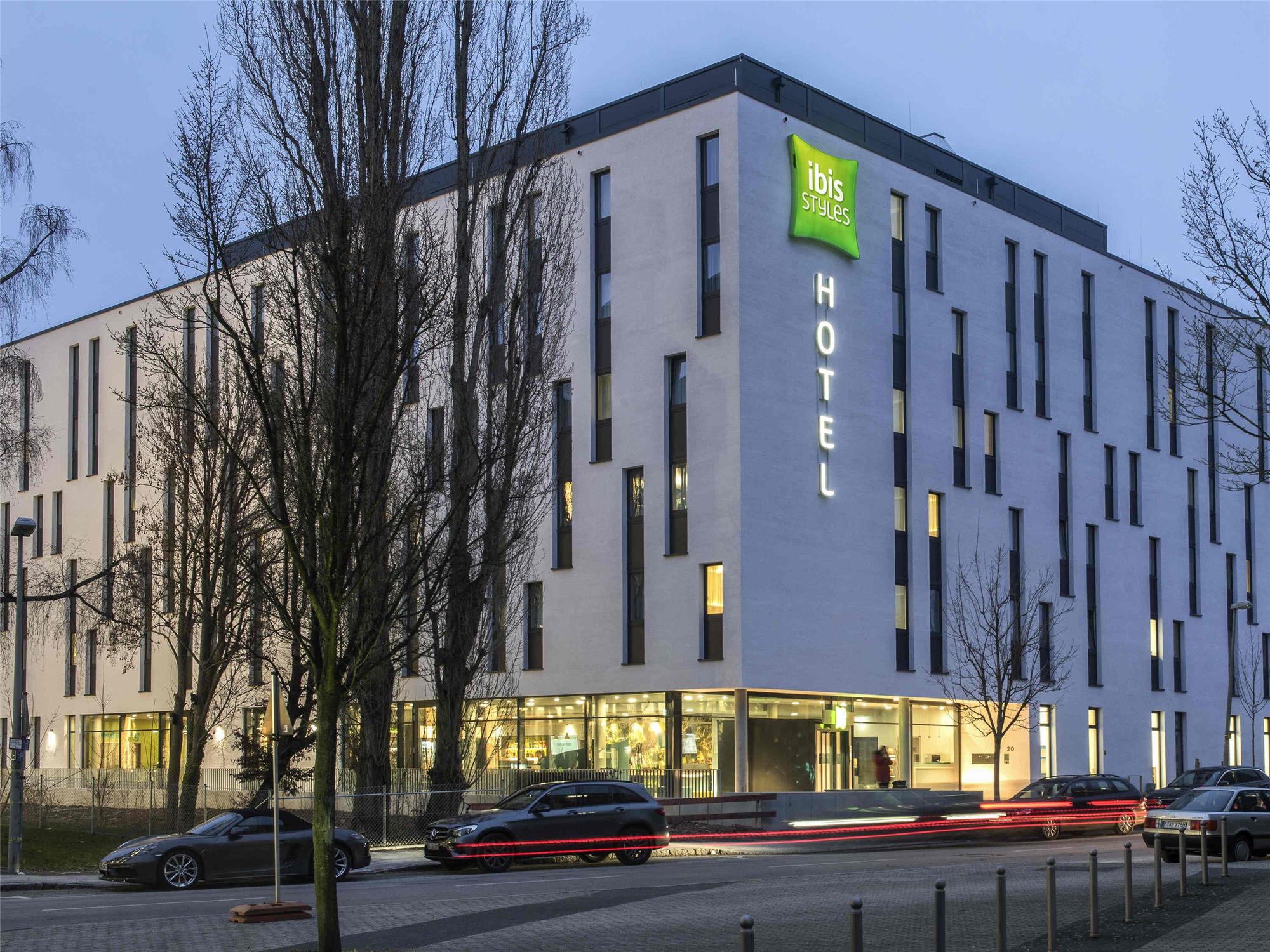 ibis Styles Stuttgart Vaihingen 1