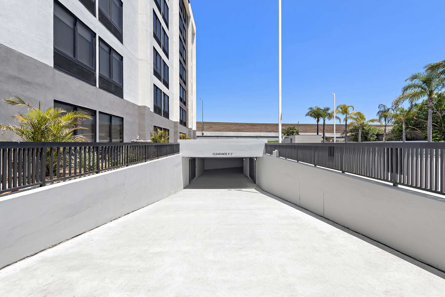 Hampton Inn by Hilton Los Angeles Airport LAX 2